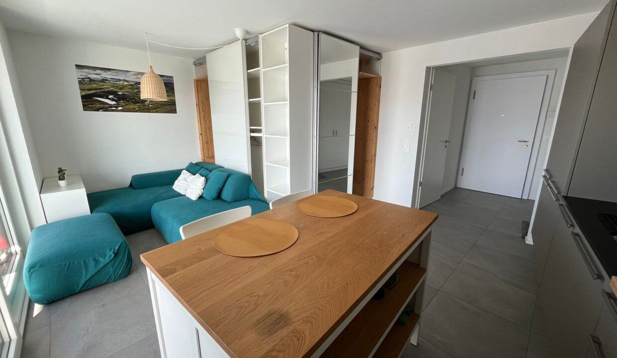 WhatsApp Image 2026-03-17 at 15.37.59