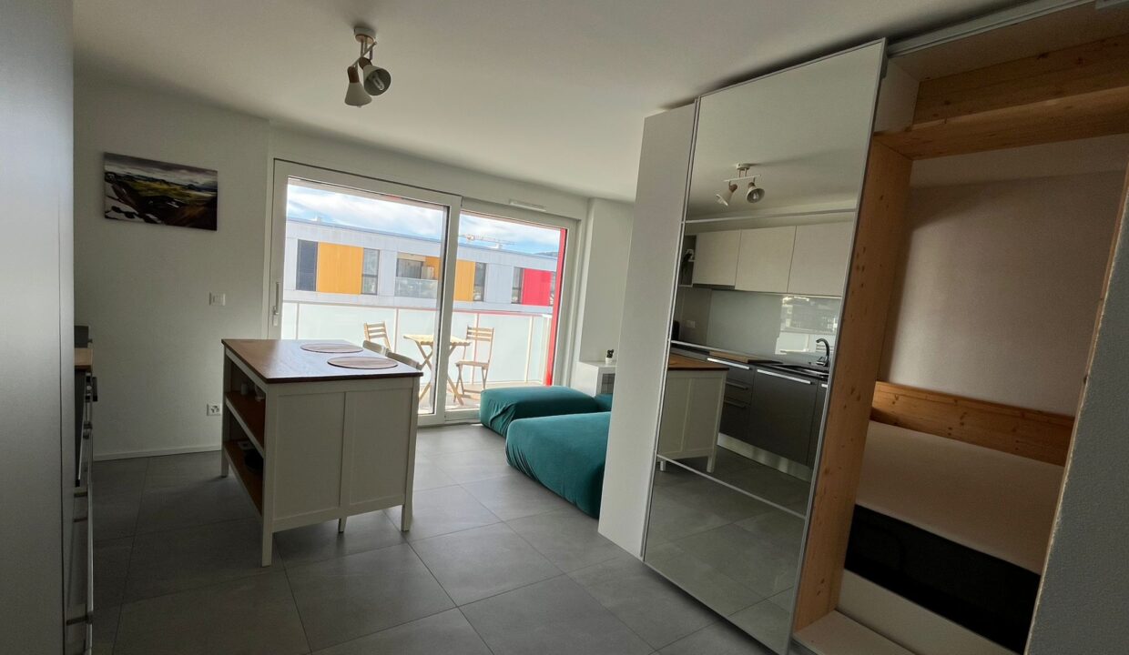 WhatsApp Image 2026-03-17 at 15.38.00